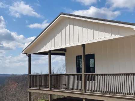 Secluded New Cottage, Minutes From Sunset Marina Overlooking Pendergrass Creek