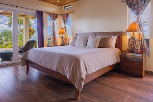 Charming Tropical Paradise, 3-bedroom Villa in marvelous Nuevo Arenal