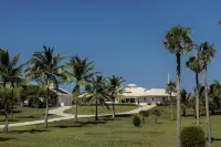 Plage Rose Estate 4 Bedroom Home - parking