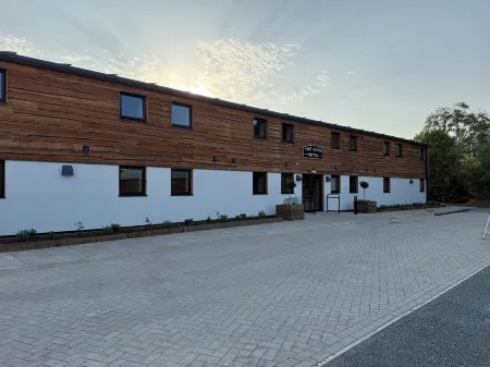 The Barn Hotel Отели в г. Балолл Коммон