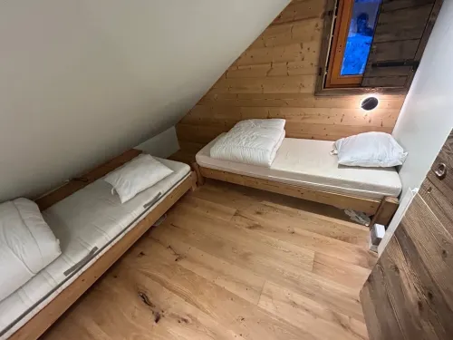 Petit Chalet Complétement Rénové Donnant sur la Vallée de Maurienne, ski au Pied