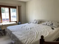 Charming, Convenience and Comfort - Minutes from Downtown Rochester Hotel a Irondequoit