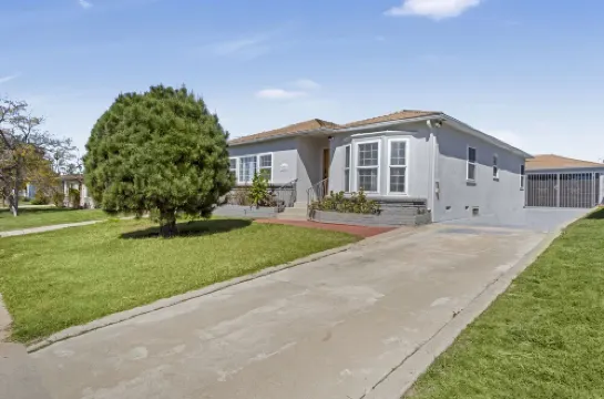 Charming 3-bedroom villa with Wi-Fi, AC in fantastic Location