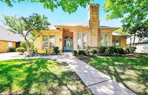 Your perfect 4 bedroom getaway on a golf course