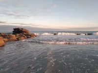 Country house with garden near the sea! Hotels in Plouguerneau