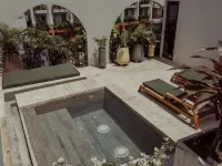 Osh Hotel Cartagena - Bathtub