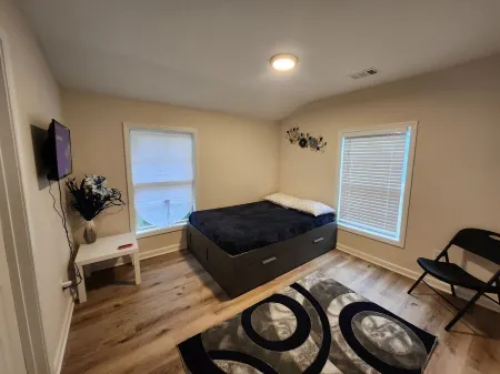 Luxury 4 Bedroom Stay in Stockbridge, GA!!! Отели рядом с достопримечательностью «Eagles Landing Country Club»