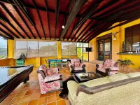 Finca en Lago Calima Hotels in Calima