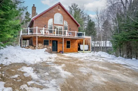15 Guest Chalet with Sauna and Hot Tub - Bunk Room - 4 minutes to Sunday River