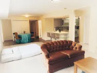 Spacious Family-Friendly Suite Near Cultus Lake with Private Entrance & Patio