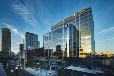 InterContinental Sapporo by IHG Отели рядом с достопримечательностью «Kotoni Shrine»