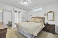 The Bungalow - Charming 2 Bed/2 Bath Guest House on 2 acres in Summerville, SC