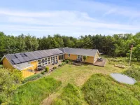 "Flaminia" - 350m from the Sea Hotels in Saeby