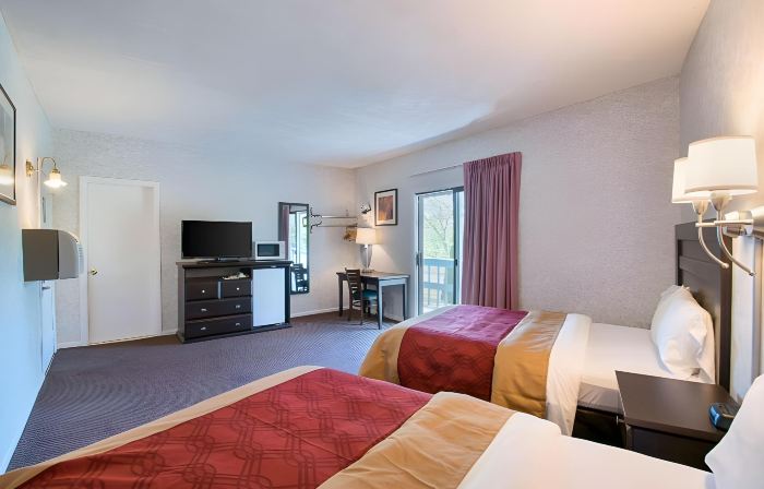 Econo Lodge Lee - Great Barrington