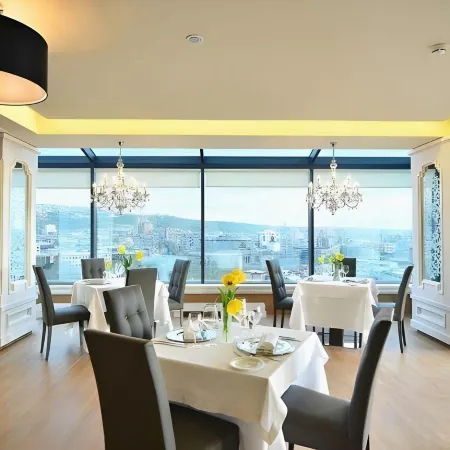 Opera Suite Hotel