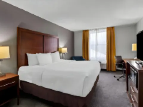 コンフォート イン & スイーツ ストーントン ストーントンのホテル