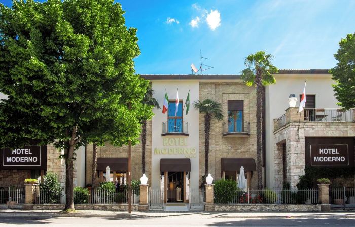 Hotel Moderno