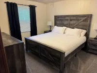 Sixty minutes to Glacier Park! Family friendly house.