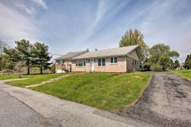 1 Mi to Hersheypark: Family Home w/ Game Room!