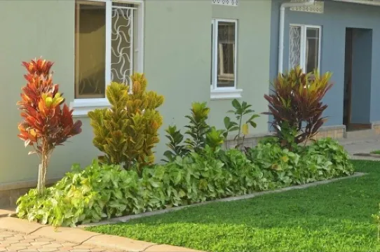 Migingo Suites Entebbe Airport & Lake view Gem