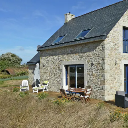 Stone House in Cleder near Les Amiets Beach
