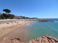 Scenic Villa in Cannes with Private Pool - Villas