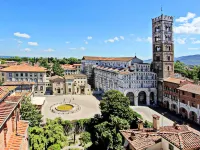 Holiday Home in Lucca near Historic Walls