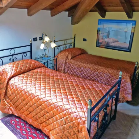 Villa in Pistoia with Pool and Mountain Views