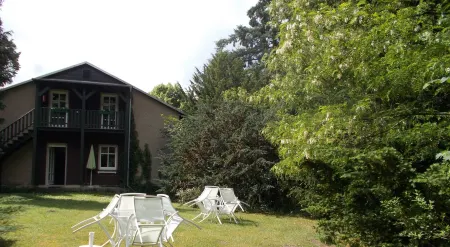 Forsthaus Metzelthin - Holiday with dog Отели рядом с достопримечательностью «Berliner Tor»