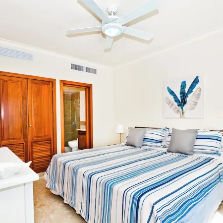 Playa Turquesa 1 Bdr Penthouse + Loft-Ocean View - Sleeps 4 Direct Beach Access