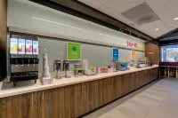 Tru by Hilton Raleigh Garner - breakfast