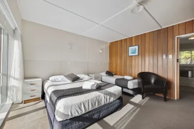 Flamingo Motel Hotels in 