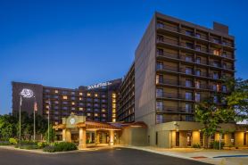 DoubleTree by Hilton Hotel Denver