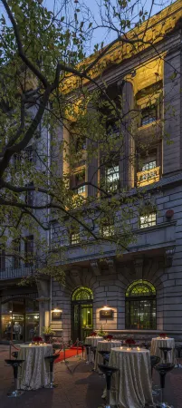 Taj Cape Town Отели рядом с достопримечательностью «City Hall»