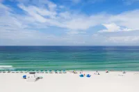 Holiday Inn Express & Suites Panama City Beach - Beachfront
