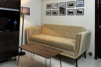 Apartment - Sleeps 2 - Parking - WiFi