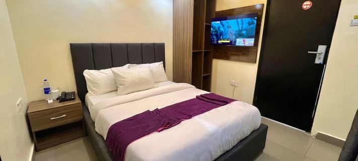 Debayview Hotel Hotel di Asaba