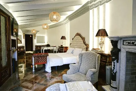 Los Pilares de Ronda Boutique & Hotel Отели в г. Benadalid