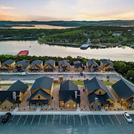 Two Pines Endless Views and Attractions!