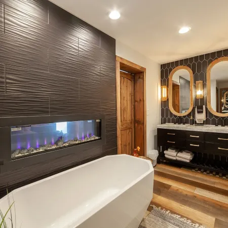 Night Owl 3 Bedroom Cabin by RedAwning