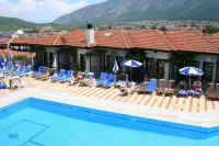 Hisar Holiday Club - Beach