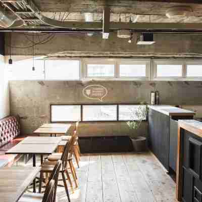 Hostel TangaTable Dining/Meeting Rooms