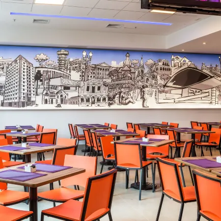 Hotel Bleev Curitiba Отели рядом с достопримечательностью «Батл»