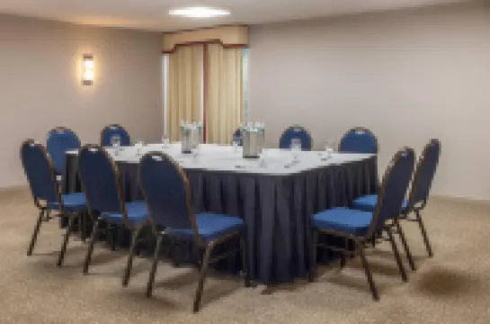 Radisson Hotel Hauppauge-Long Island