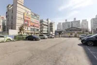 Siheung Brown Dot Jeongwang - parking