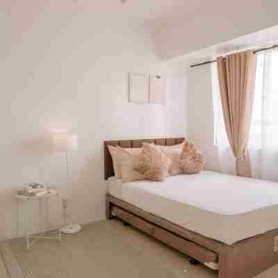 A Perfectly Chic Hideaway Rooms