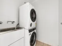 Bright Inner-West Stay with Pool Access