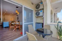 Qala Tranquil Escape - Stylish with Terrace & AC