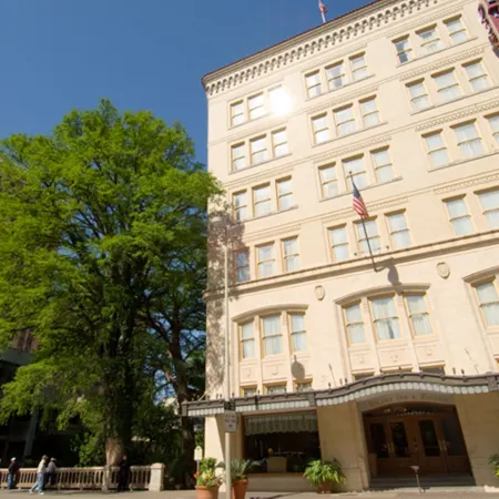 Drury Inn & Suites San Antonio Riverwalk