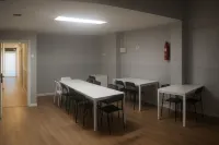 コージー ヌック セラノスの塔周辺のホテル